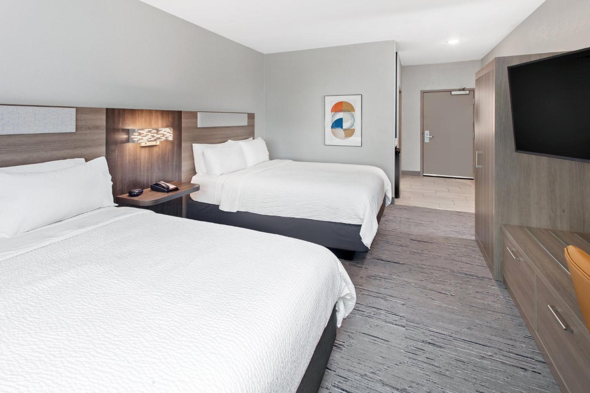 Holiday Inn Express Cleveland Airport - Brook Park By Ihg Eksteriør billede