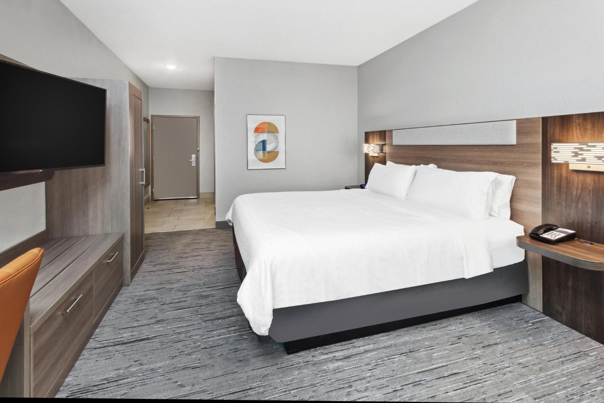 Holiday Inn Express Cleveland Airport - Brook Park By Ihg Eksteriør billede
