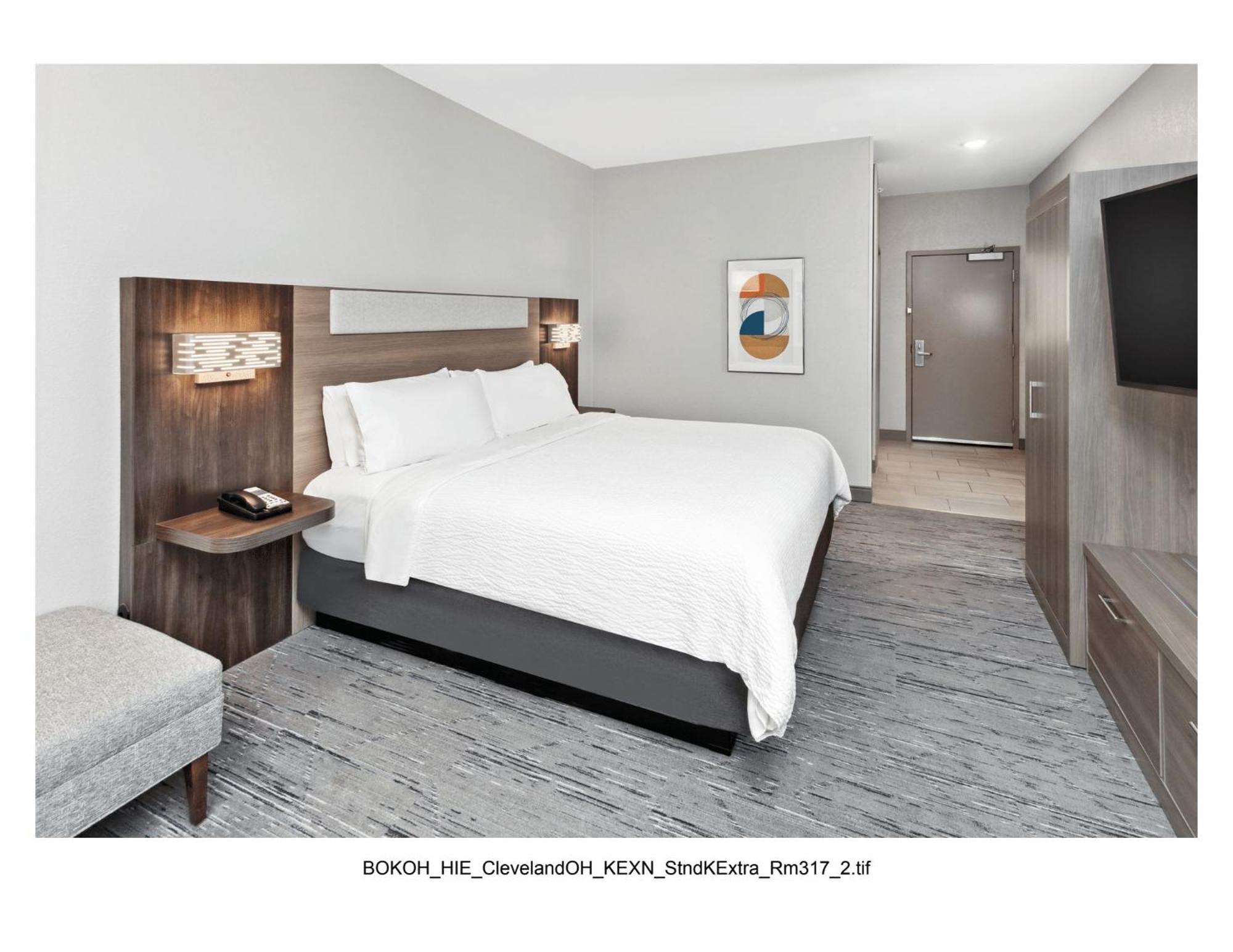 Holiday Inn Express Cleveland Airport - Brook Park By Ihg Eksteriør billede