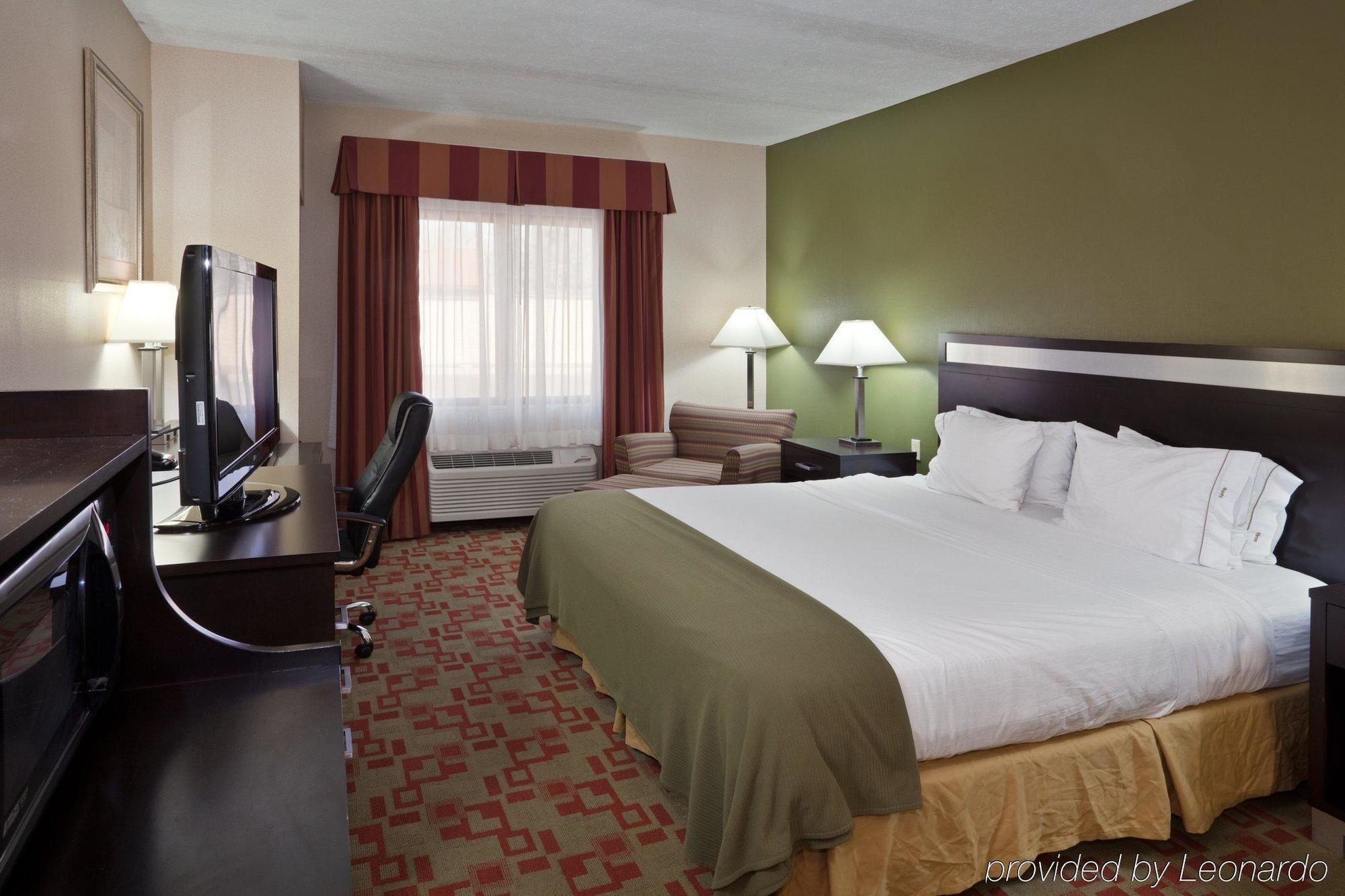 Holiday Inn Express Cleveland Airport - Brook Park By Ihg Værelse billede
