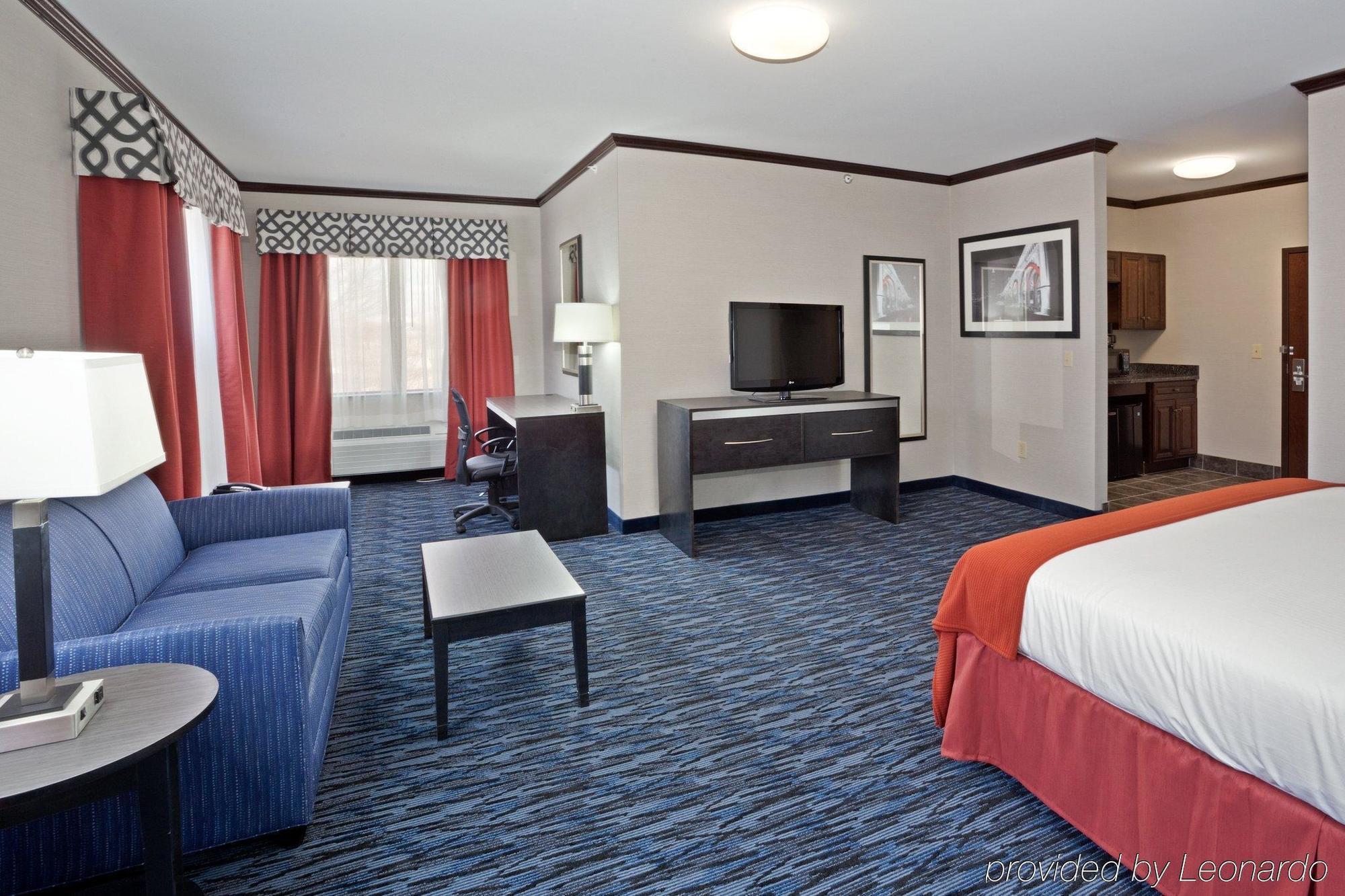 Holiday Inn Express Cleveland Airport - Brook Park By Ihg Værelse billede